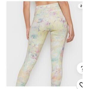 Victoria's Secret incredible essential leggings Sz 8 New high-rise Watercolor